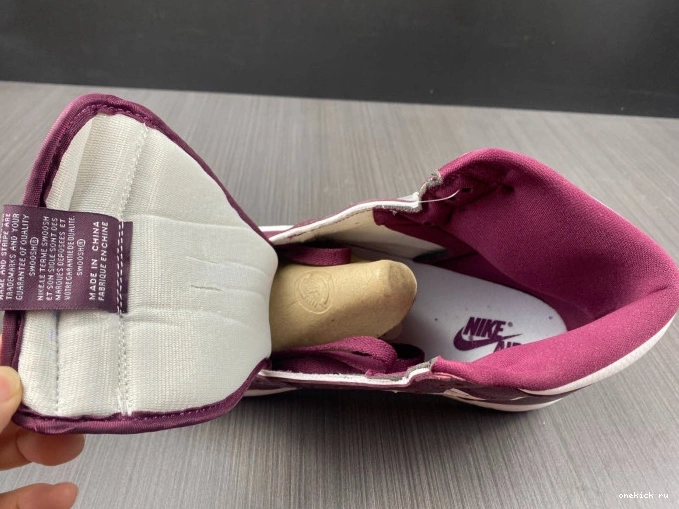 Chep Onekick High 1 Jordan Bordeaux Air 555088-611 OG 0725